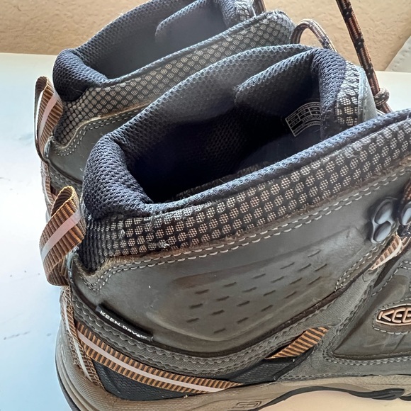 KEEN Men's Targhee 3 Mid Height Waterproof Hiking Boots NWOT - Picture 9 of 10